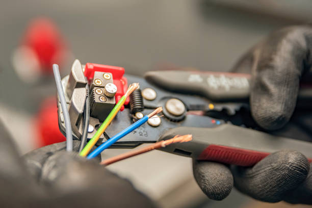Best Emergency Electrical Repair  in Yale, MI